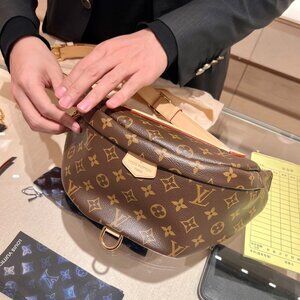 Louis Vuitton Bumbag monogram Messenger Bag-No Box